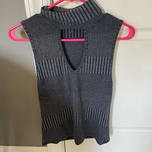 PacSun ‘LA Hearts’ keyhole top